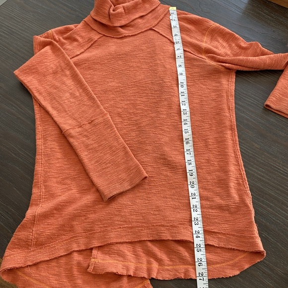 We the Free ladies reverse stitching, long sleeve, turtleneck sweater - Picture 7 of 7